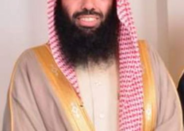 إمام الجامع الكبير بخميس مشيط يهنئ القيادة بنجاح موسم حج 1440