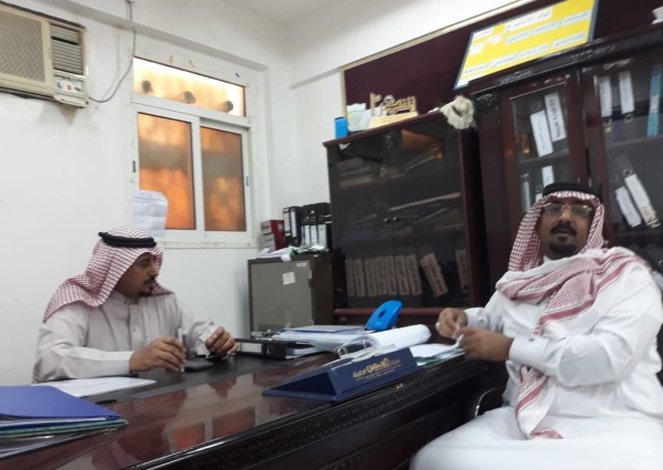 المسحلي يزور مدرسة الطاهرية الابتدائية