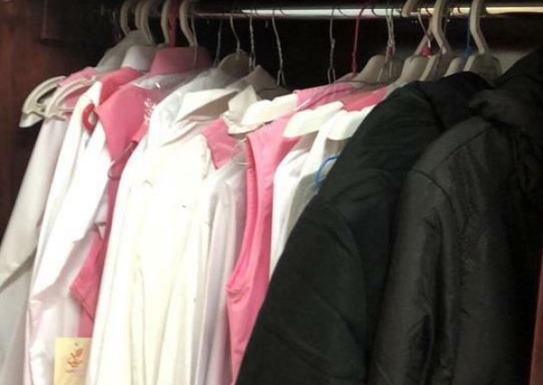 مدرسة ابتدائية بالطائف توفر لطالباتها ملابس شتوية