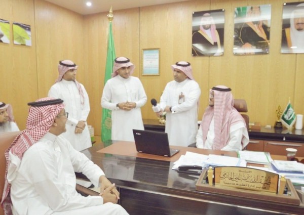 مدير تعليم صبيا يدشن مبادرة دائرة الضوء وفق خمس مسارات