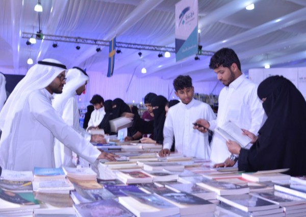 دور النشر ..الرقابة المنفتحة والاقبال الجماهيري تجعلنا نحرص على المشاركة