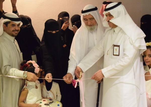 المقبل يفتتح “معرض قصص وحضارات” بالدمام