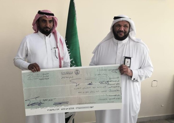 “التجارة”: 50 ألف ريال مكافأة لمواطن لإبلاغه عن معمل يُصنع العطور المغشوشة في الأحساء