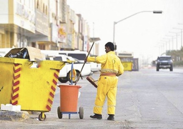 مكة.. إلزام مقاولي النظافة بتوفير ملابس شتوية للعمال