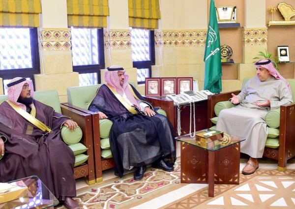 وكيل إمارة الرياض يستقبل مدير المجاهدين بالمنطقة