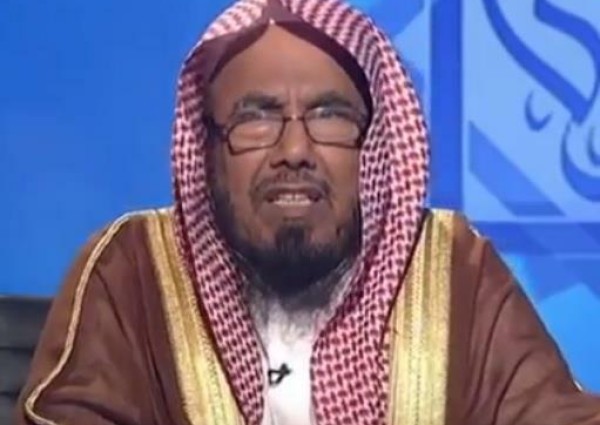 المطلق: البعض كلما حصل له شيء قال “عين” وهو اعتقاد يجلب الأمراض.. وهذه نصيحتي للرقاة (فيديو)