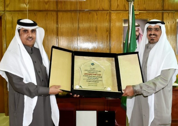 درع التميز الإعلامي لتعليم عسير