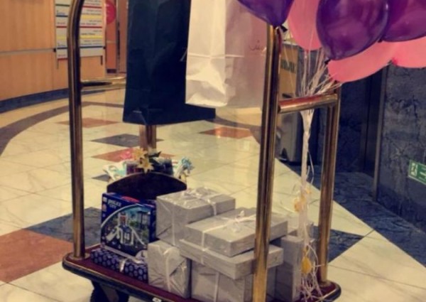 بهجة طفل يتقدمها فريق كفاح التطوعي بزيارة المرضى منهم