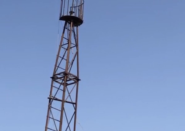 برج الاتصالات  بمنتزة الجبل الأبيض لايزال خارج عن الخدمة والمواطنون يتذمرون