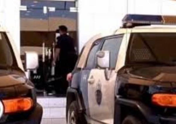 ضبط مقيم سرق 100 ألف من خزنة بأحد المنازل بمكة.. وإعادة المبلغ كاملاً قبل التصرف فيه