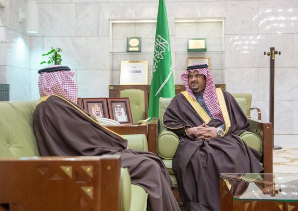 الأمير محمد بن عبدالرحمن يستقبل مدير الشؤون الصحية بمنطقة الرياض