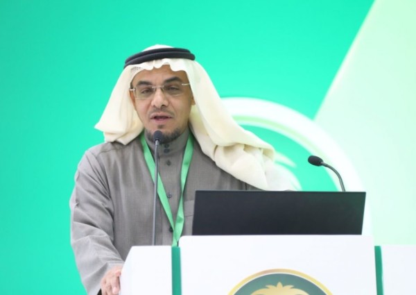 البيئة تلزم بائعي المبيدات الزراعية شهادة مزاولة مهنة