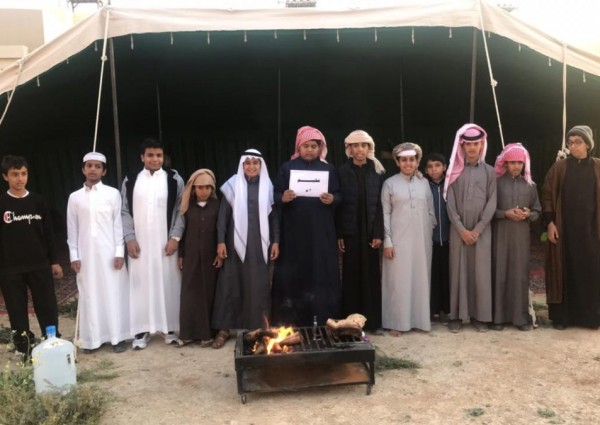 متوسطة سهل بن قيس بالرياض تُقيم حفل الخيمة الشعبية لطلابها