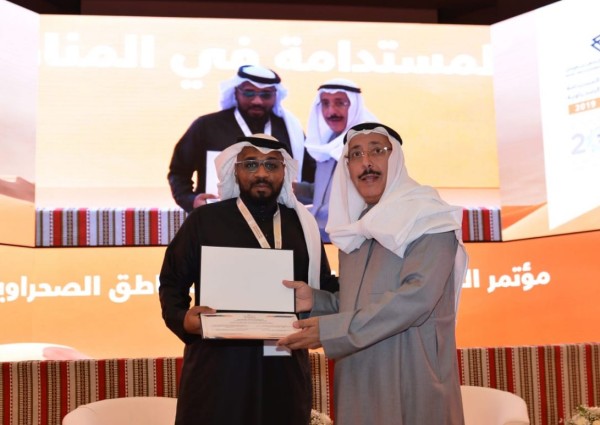 الامير د. خالد بن عبد الله : المجتمع لم يشعر بخطر الاستنزاف الا بعد انتشار الملوثات