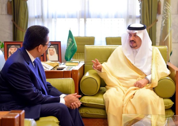 أميرالرياض يستقبل سفير موريتانيا لدى المملكة
