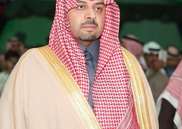 الأمير فيصل بن خالد بن سلطان يفتتح مهرجان الصقور في منطقة الحدود الشمالية