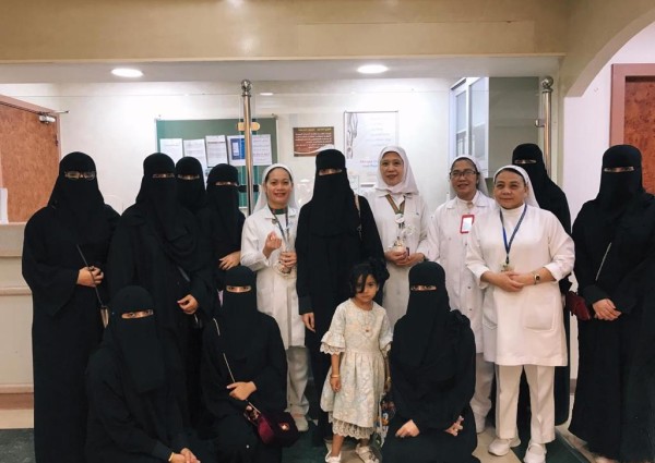 فريق همسات الثقافي بالاحساء يقوم بزيارة مستشفى المانع