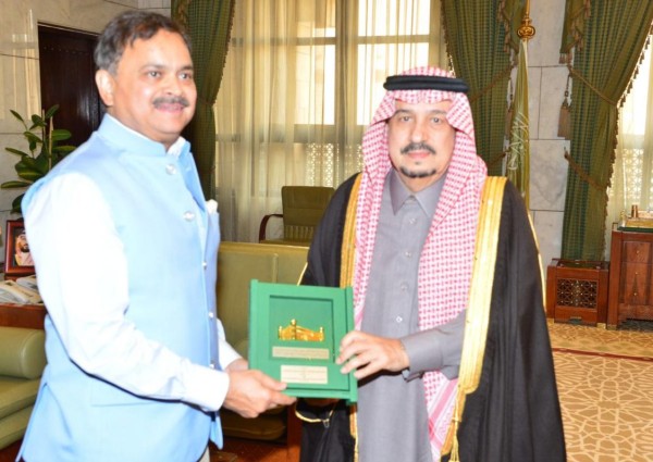 أمير الرياض يستقبل سفير جمهورية الهند لدى المملكة