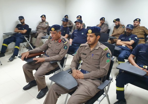 معرض توعوي عن أضرار المخدرات بإدارة الدفاع المدني بمحافظه رياض الخبراء