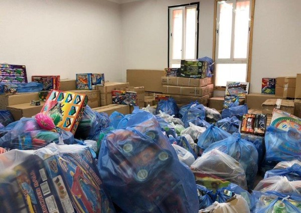 تُقدّر قيمتها بـ20 ألف ريال.. معلم متوفى بالزلفي ما زالت هداياه تصل إلى طلابه