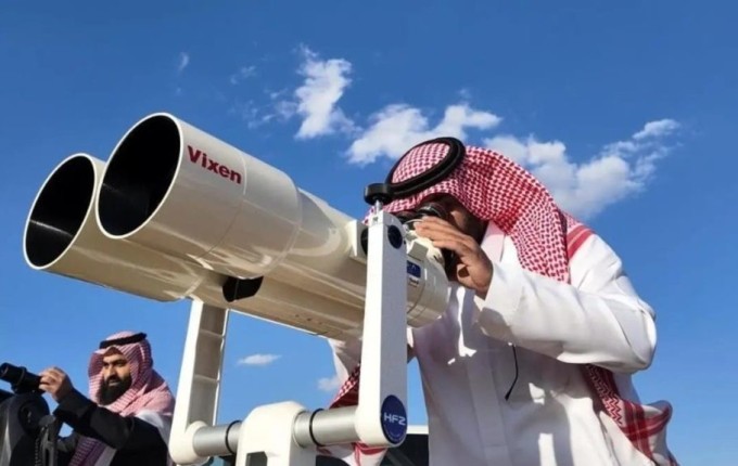 دقيقة تحسم الجدل.. من يسبق في رصد الهلال “تمير” أم “حوطة سدير”؟.. البرغش يوضح (فيديو)