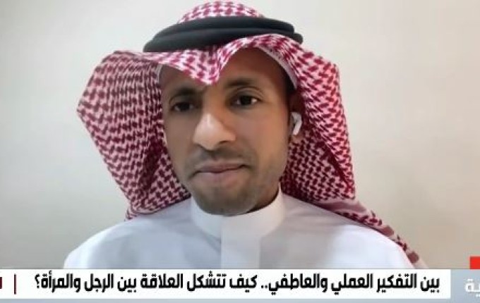 “الزوجة ليست صديقك في الاستراحة”.. نصائح محمد الغوينم لتجنب “فخ الطقطقة” في بداية الزواج (شاهد)