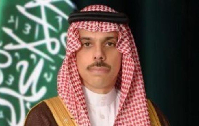 سمو وزير الخارجية يرحب باتفاق إيران والولايات المتحدة لإنهاء العمليات العسكرية