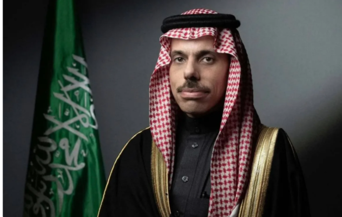 اتصال هاتفي بين فيصل بن فرحان ونظيره الكويتي لبحث التصعيد الإيراني