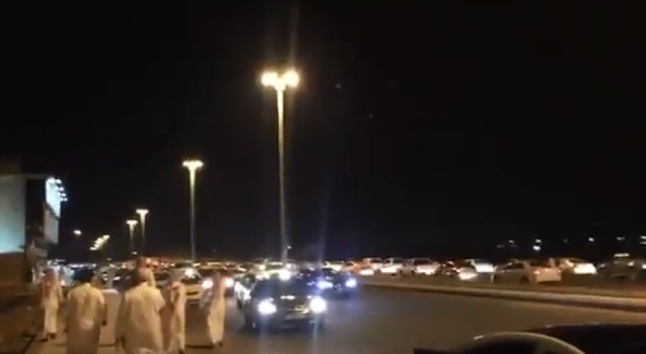 جاءوا ولم يجدوا المكان.. إعلان مضلل عن وظائف في قطار الحرمين يتسبب بربكة وفوضى (فيديو)