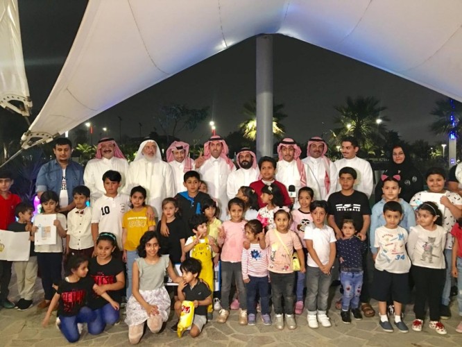 انطلاق أولى فعاليات مسابقة الخط العربي في واجهة جدة البحرية