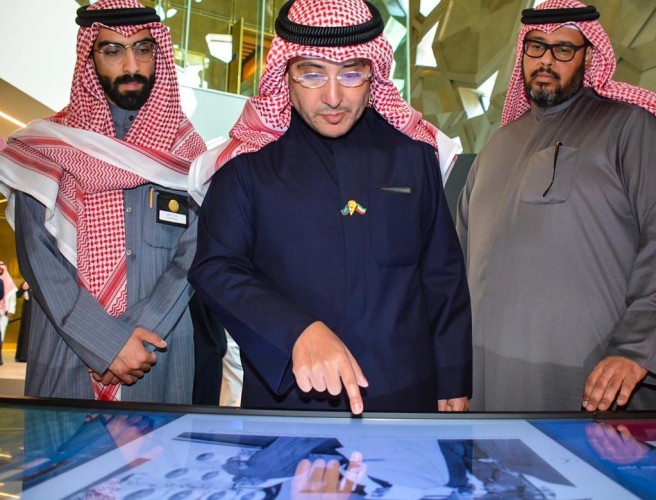 شخصيات بارزة تزور معرض “الفهد.. روح وقيادة” بدولة الكويت
