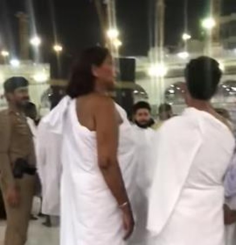 مصادر تنفي ارتداء امرأة إحراماً أثناء الطواف.. وتوضح ملابسات الفيديو المتداول