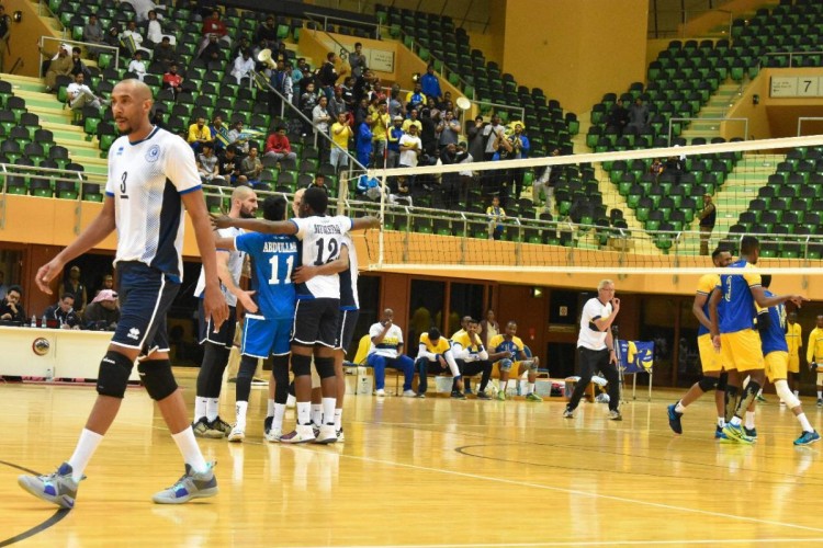 الاباتشي الهلالية تقصي طائرة العالمي في كأس السعودية