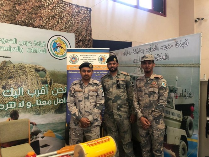 الاحوس يدشن المعرض المهني الأول في ثانوية السنوسي