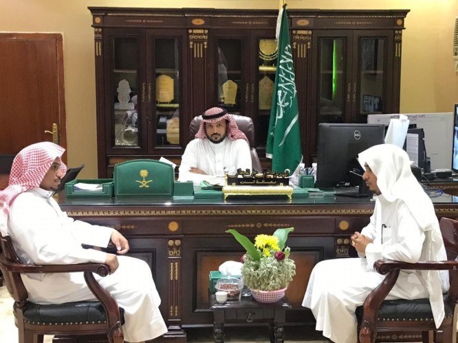 محافظ الدرب يستقبل رئيس المكتب التعاوني وتوعية الجاليات في المحافظة