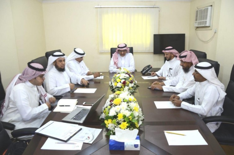 لجنة الحج والعمرة بالهلال الأحمر تعتمد برنامج الحج لعام 1440هـ