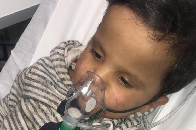 شجاعة طالبة بتبوك تنقذ شقيقها من وسط نيران اندلعت بمنزلهم.. والتعليم يكرمها