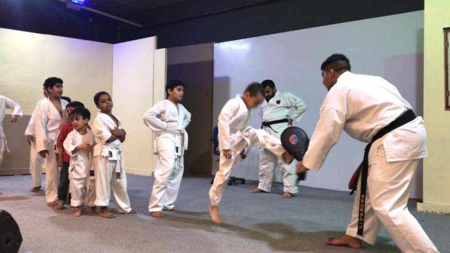 تنمية الجفر .. تطلق أولى برامجها في مركز النشاط بالمنيزلة