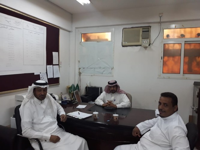 الجباري يزور مدرسة الطاهرية الابتدائية