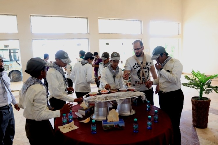 البكيلة و حلوة الجوف تجذبان ضيوف مهرجان التعليم للتربية الكشفية