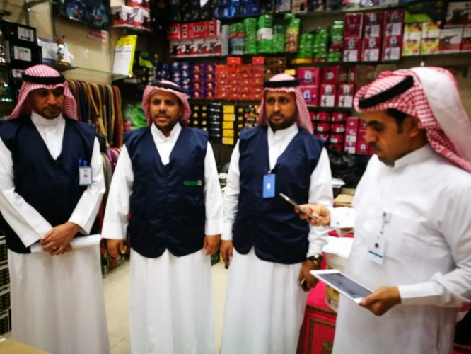 اللجنة الوطنية لمكافحة التبغ بجازان تواصل جولاتها التفتيشية