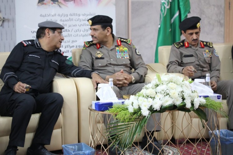 مدير الأمن العام يقوم بزيارة لمقر مشروع العمليات الأمنية الموحد بالرياض