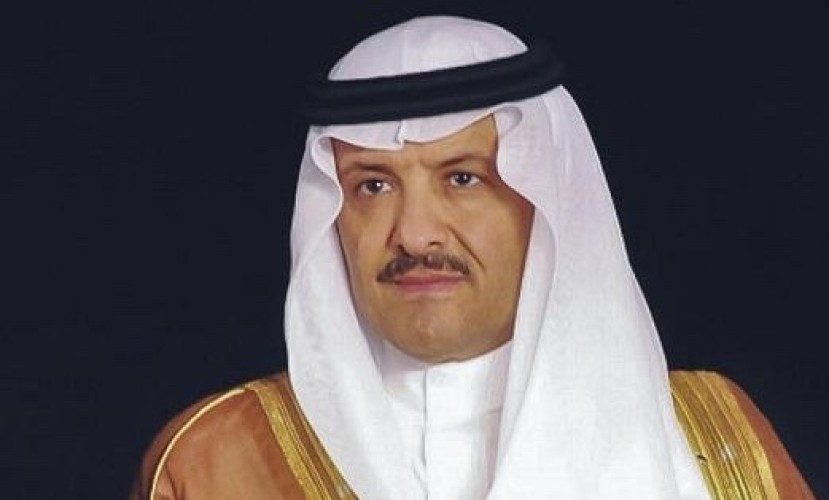 سلطان بن سلمان يهنأ الشيخ محمد بن راشد آل مكتوم بوصول هزاع للمحطة الدولية