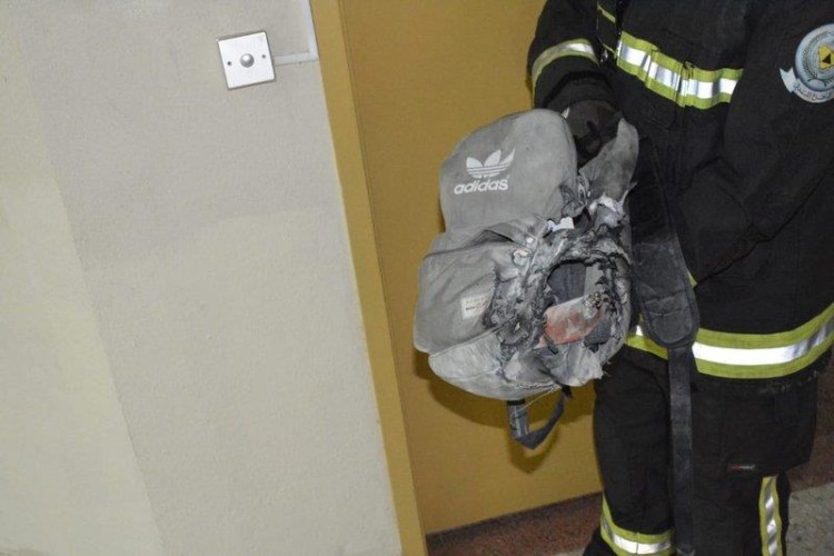 بالصور.. شاحن جوال يشعل حريقاً بحقيبة طالبة جامعية بجدة