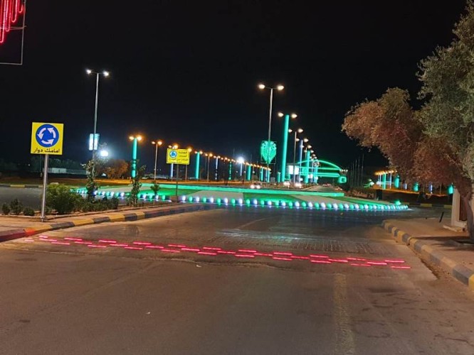 بلدية صوير تنفذ وسائل السلامة المرورية في الشوارع و الميادين