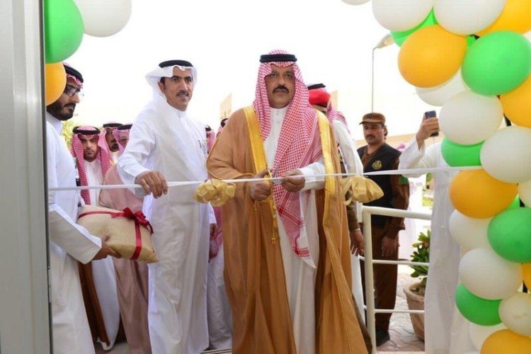 “امير منطقة حائل” يُدشن “بيت منتصف الطريق” بصحة حائل