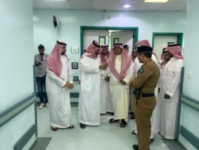 سمو محافظ حفر الباطن يقف ميدانيًا على اثار العاصفة المطرية