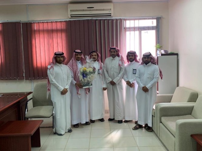 بلدية صوير تحتفي بالمعلمين و المعلمات في مدارسهم