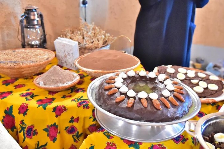 تنافس بين العارضين بمهرجان السمح بالجوف لتنوع منتوجات السمح