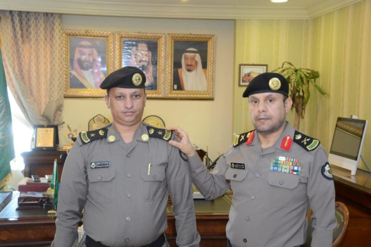 مدير شرطة جازان يقلد العقيلي رتبة مقدم